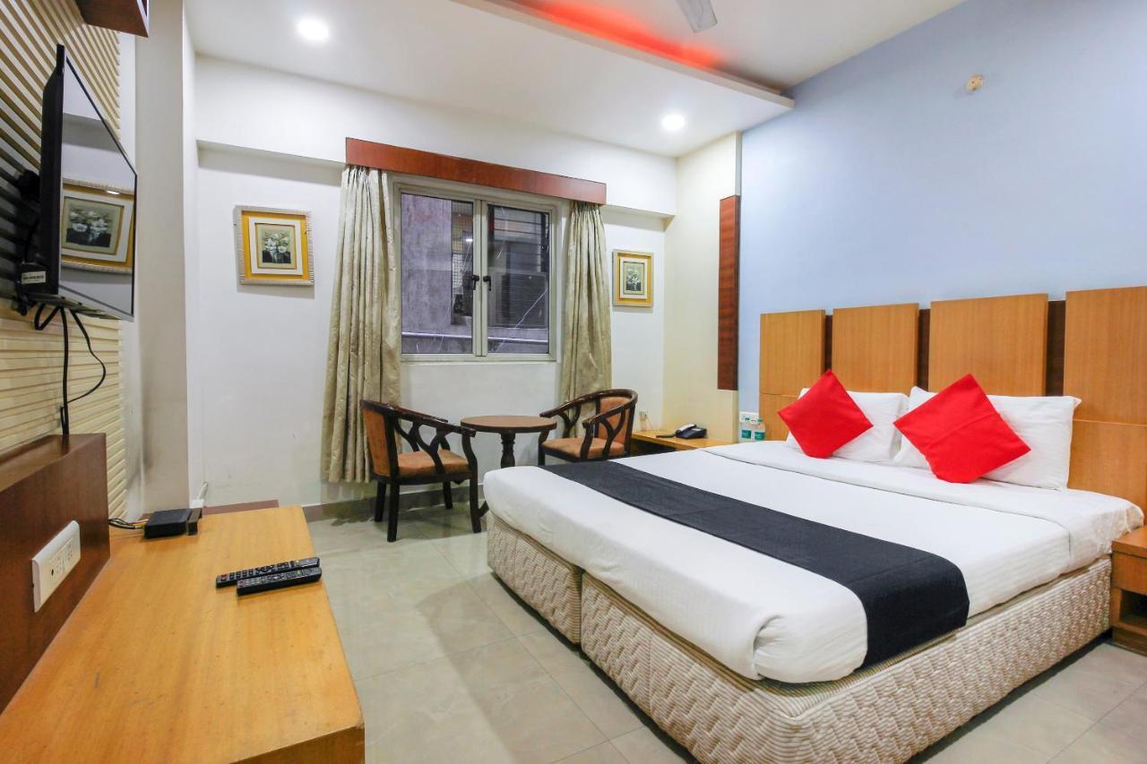 Capital O 66968 Haveli The Landmark Hotel Варангал Екстериор снимка